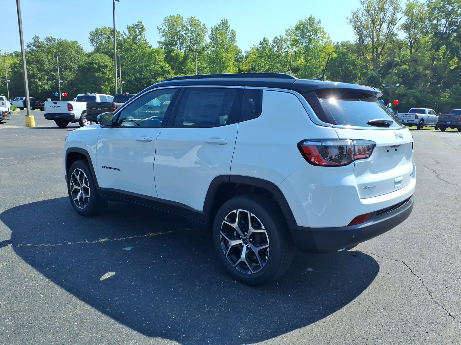 New 2026 Jeep Compass Limited AWD/4WD image 5