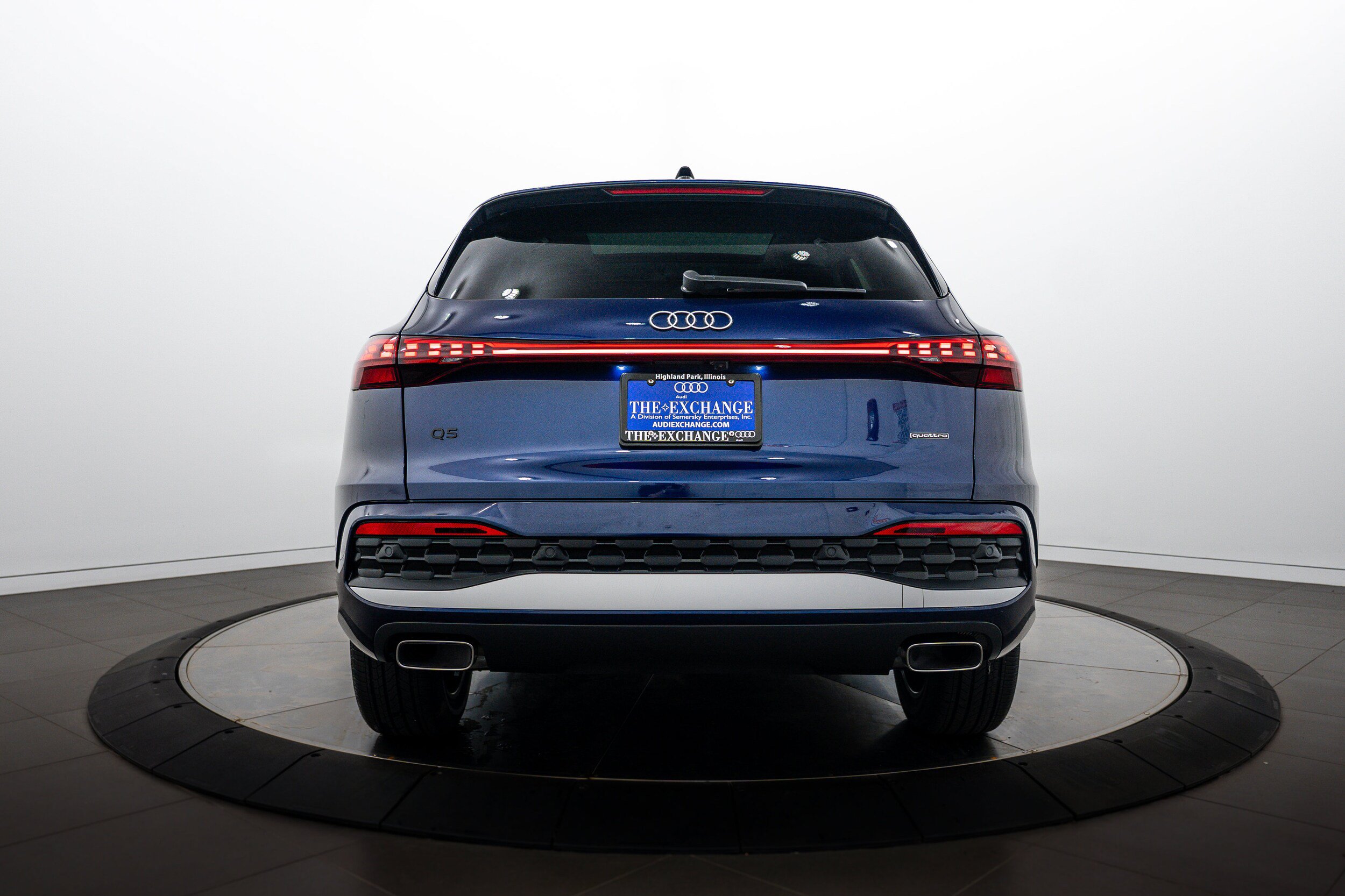 Used 2025 Audi Q5 Premium Plus w/ Premium Plus AWD/4WD image 21