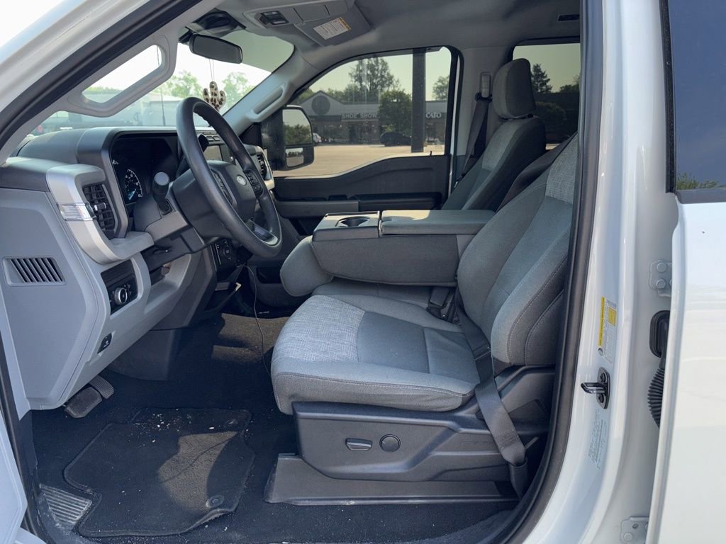 Used 2024 Ford F250 XLT AWD/4WD image 12