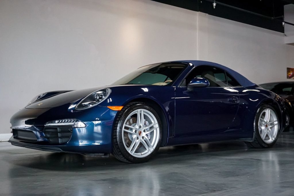 Used 2013 Porsche 911 Carrera RWD image 3