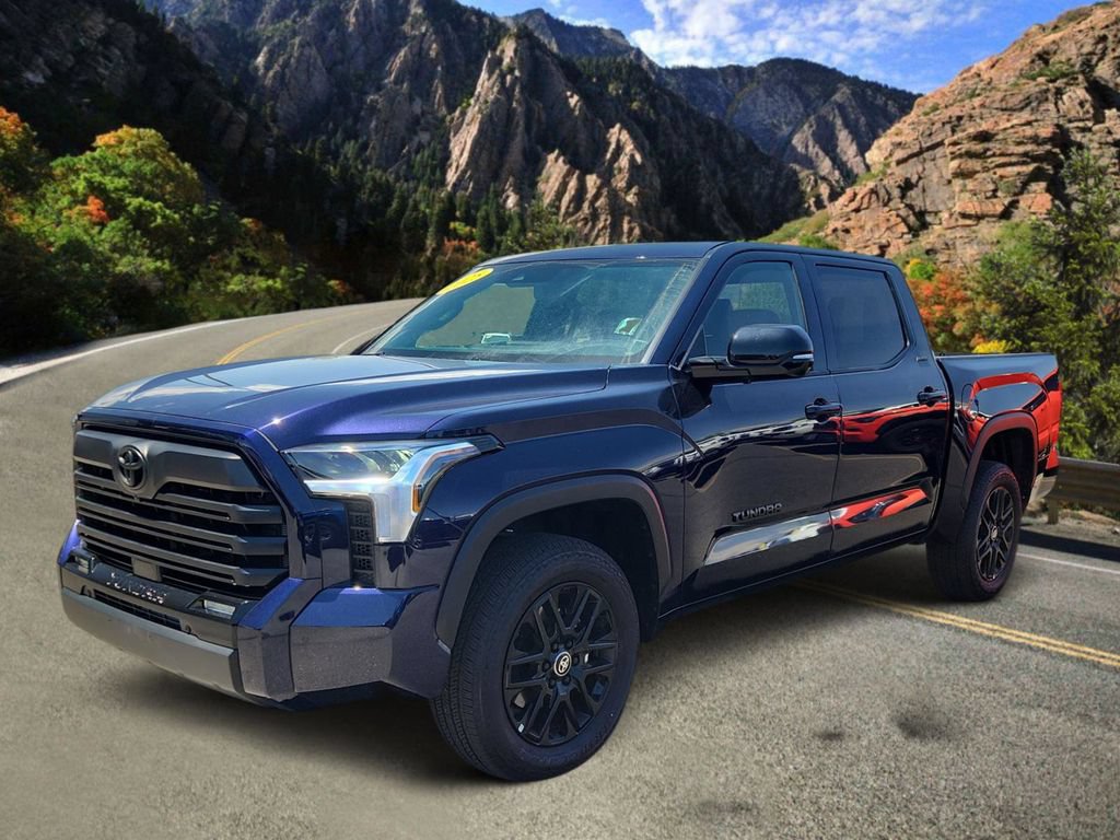 Used 2025 Toyota Tundra Limited AWD/4WD image 5