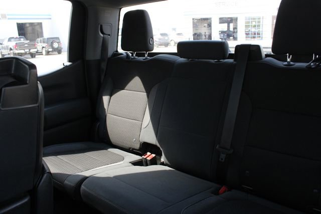 Used 2020 Chevrolet Silverado 1500 LT w/ Fleet Comfort Package AWD/4WD image 18