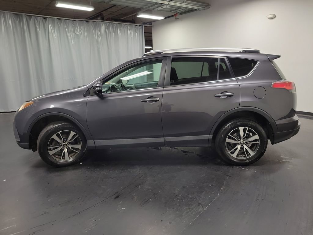Used 2016 Toyota RAV4 XLE image 5