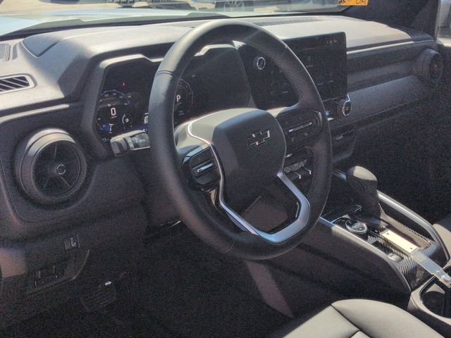 Used 2025 Chevrolet Colorado Trail Boss AWD/4WD image 12