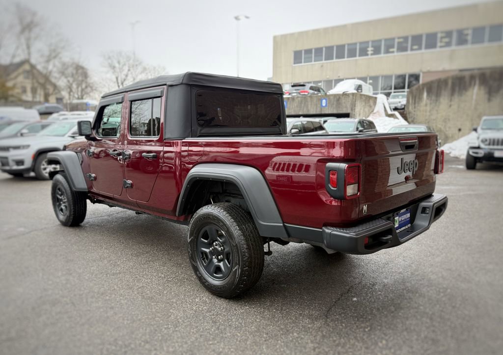 Used 2022 Jeep Gladiator Sport image 12