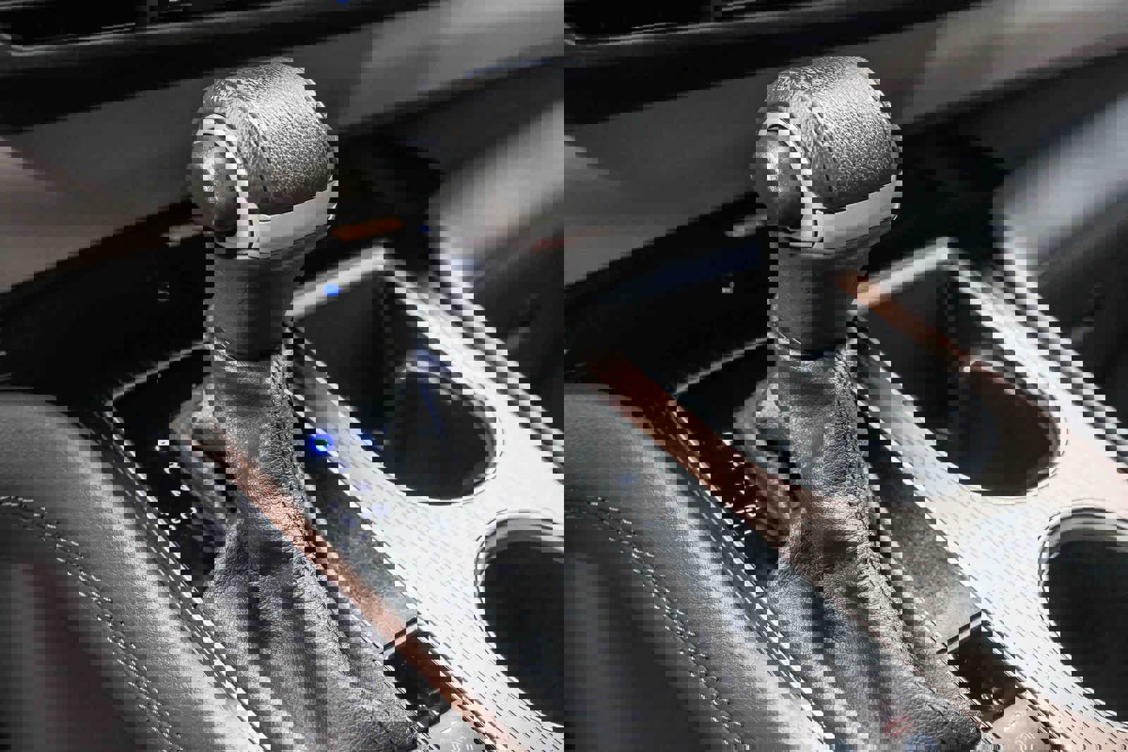 Used 2024 Toyota Sienna XLE w/ XLE Plus Package image 21