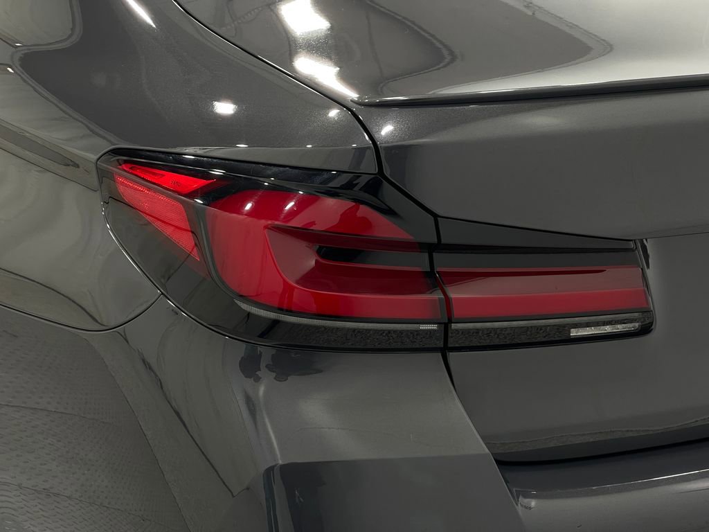 Used 2021 BMW M5 w/ Executive Package image 36