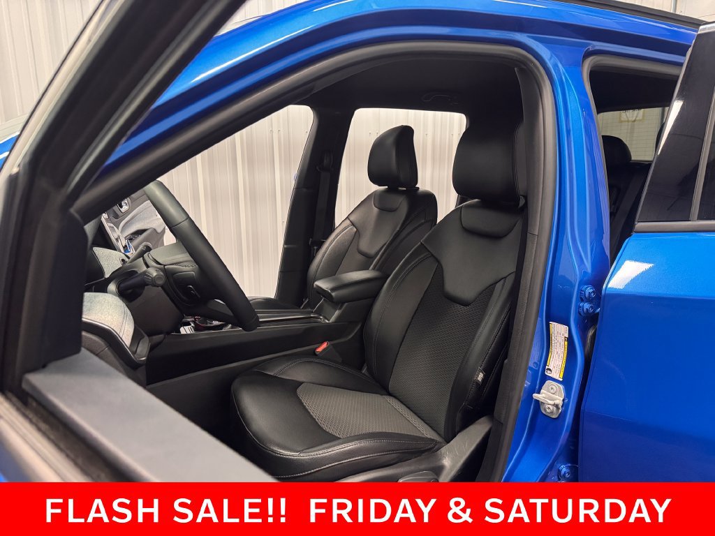 Used 2024 Jeep Compass Latitude AWD/4WD image 35