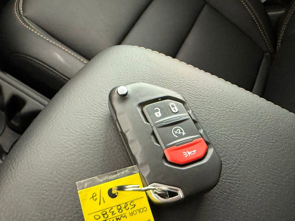 Used 2025 Jeep Gladiator Sport AWD/4WD image 22