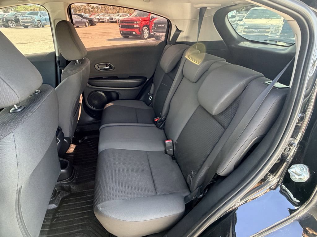 Used 2022 Honda HR-V LX image 18