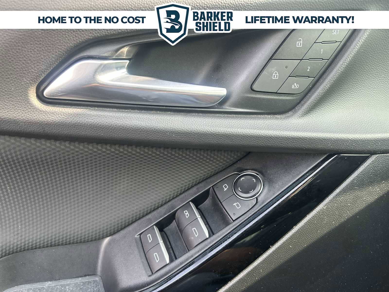 Used 2025 Chevrolet Equinox RS w/ Safety and Technology Package image 21