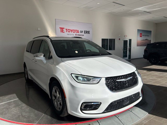 Used 2022 Chrysler Pacifica Limited