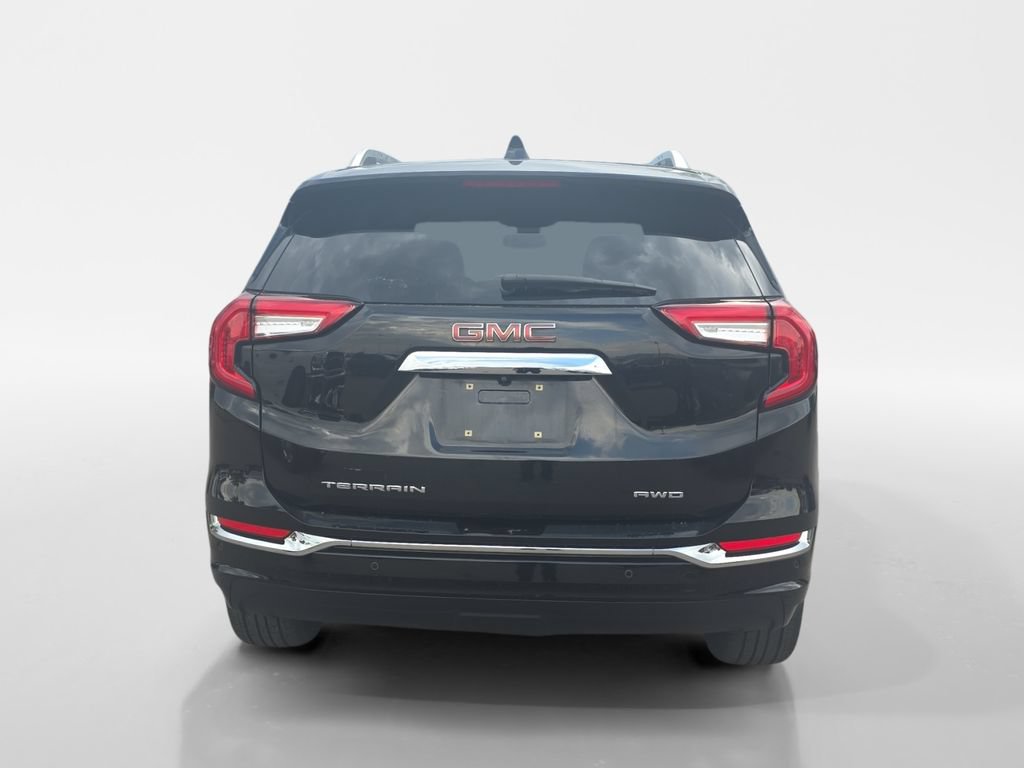 Used 2023 GMC Terrain Denali w/ Denali Premium Package AWD/4WD image 5