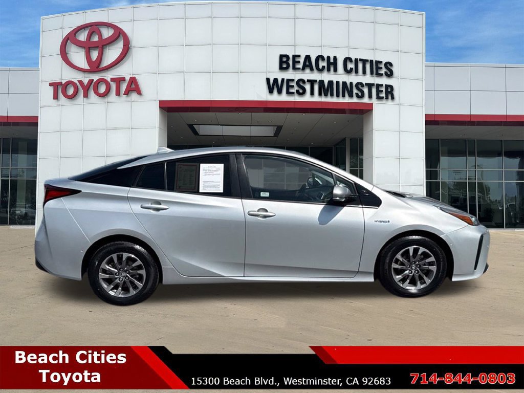 Used 2019 Toyota Prius XLE w/ Premium Convenience Package FWD image 13