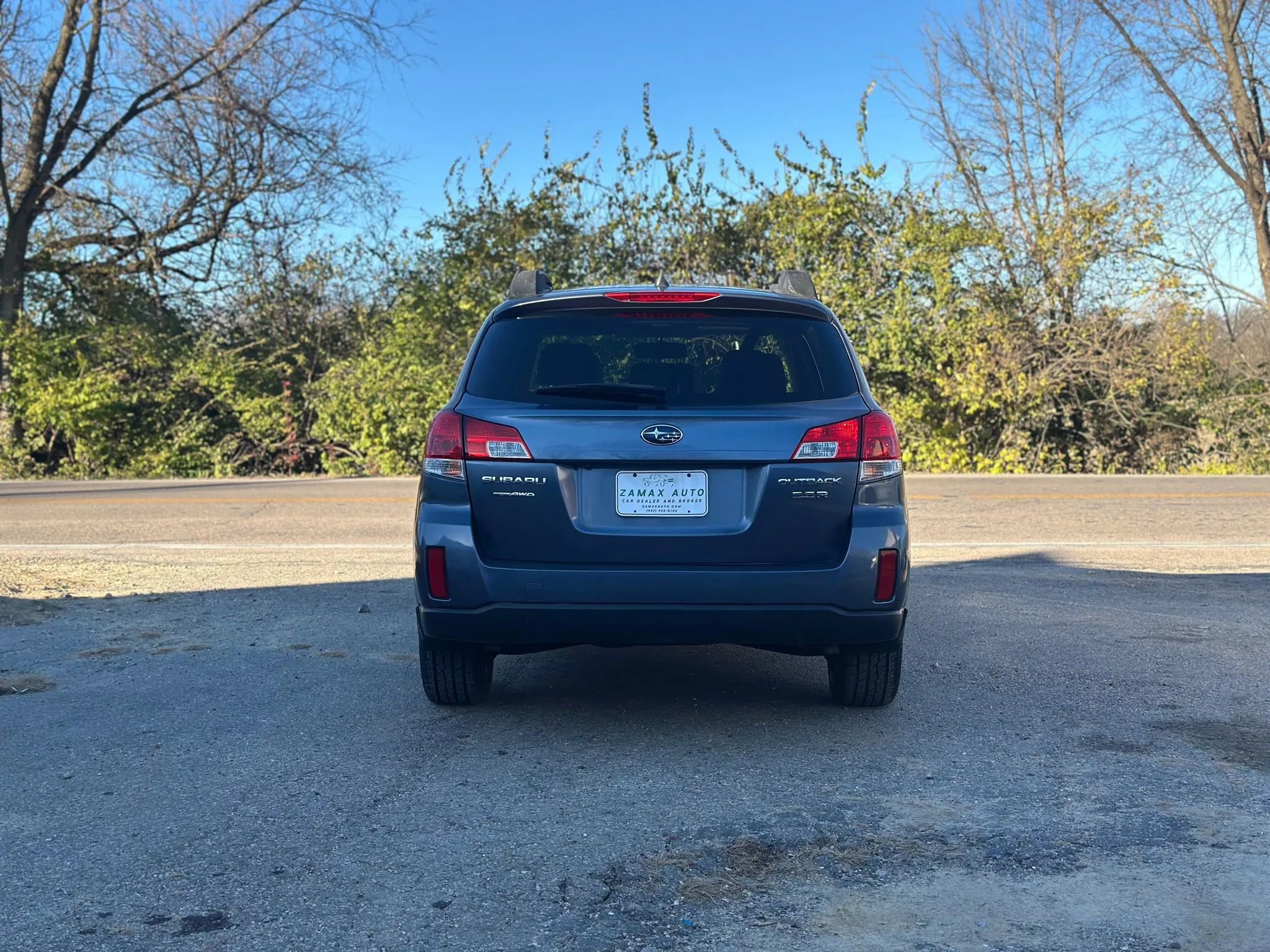 Used 2013 Subaru Outback 3.6R Limited w/ Moonroof Pkg image 3