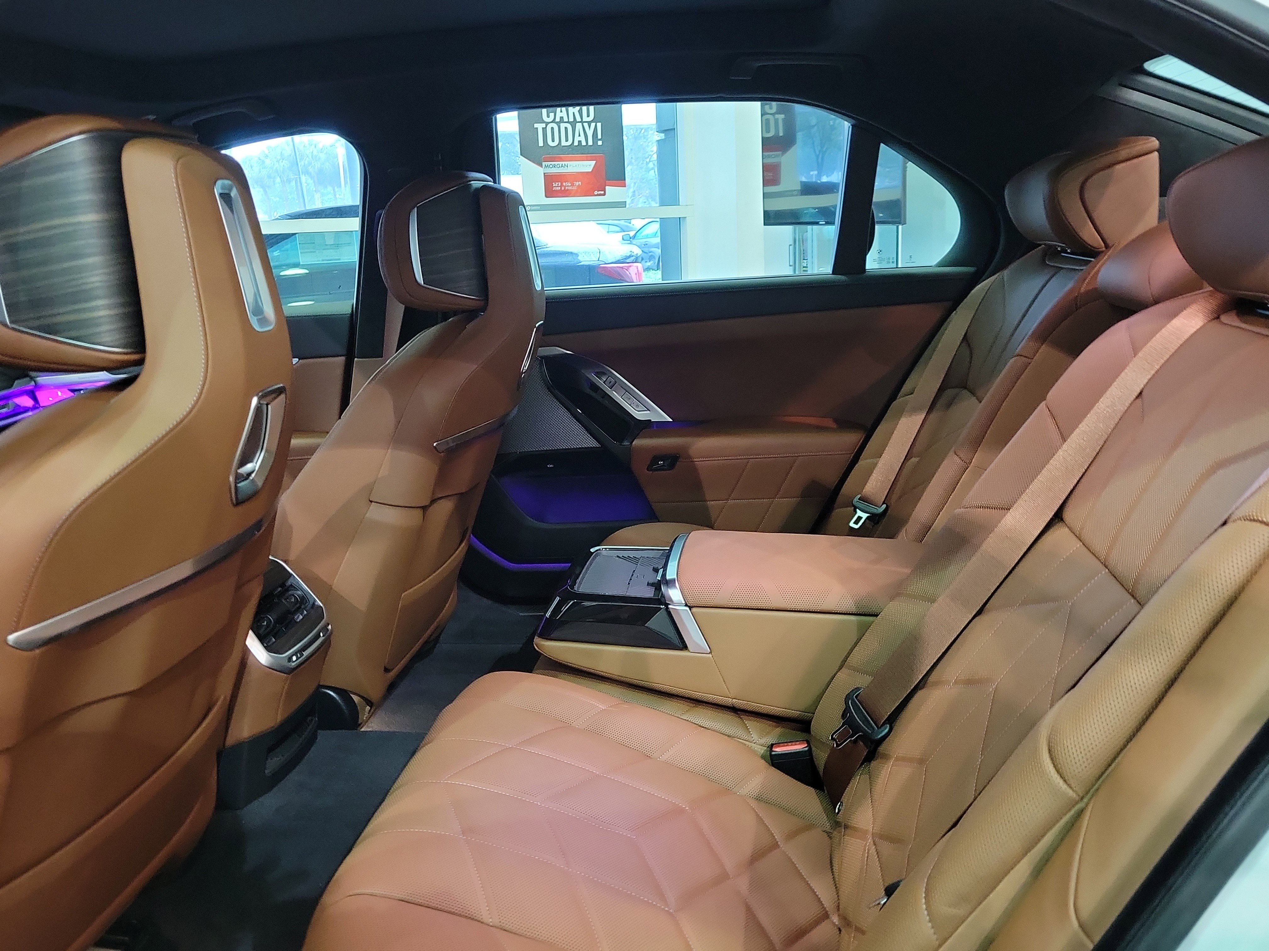 New 2025 BMW i7 xDrive60 image 11