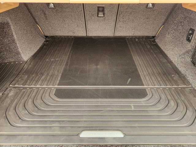 New 2026 Land Rover Range Rover SE image 22