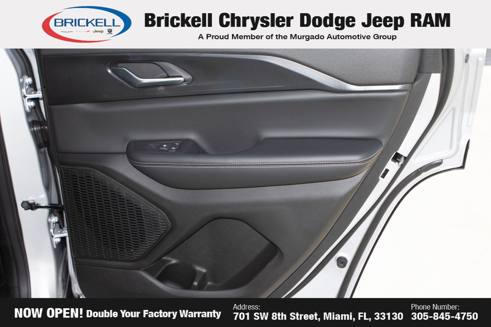 New 2025 Jeep Grand Cherokee Laredo w/ Luxury Tech Group I image 10