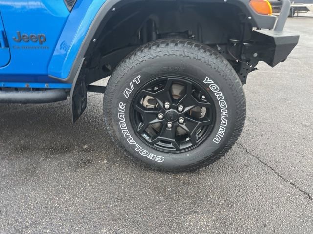 Used 2021 Jeep Gladiator Sport image 2