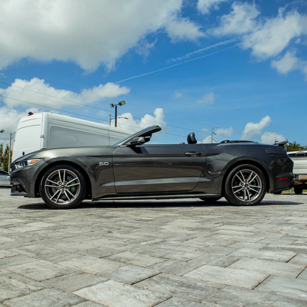 Used 2016 Ford Mustang GT Premium w/ Equipment Group 401A RWD image 4