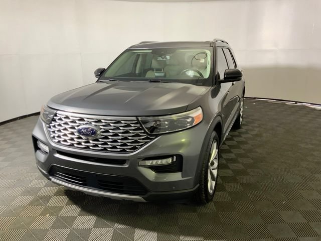 Used 2021 Ford Explorer Platinum w/ Equipment Group 601A AWD/4WD image 3