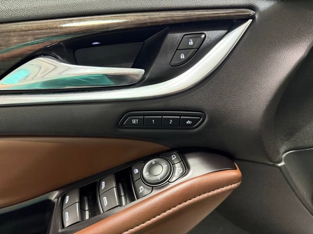 Used 2018 Buick Enclave Avenir w/ Avenir Technology Package FWD image 13