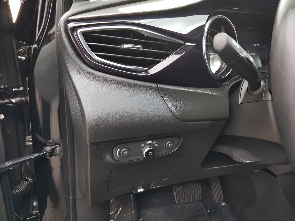 Used 2023 Buick Encore GX Essence FWD image 17