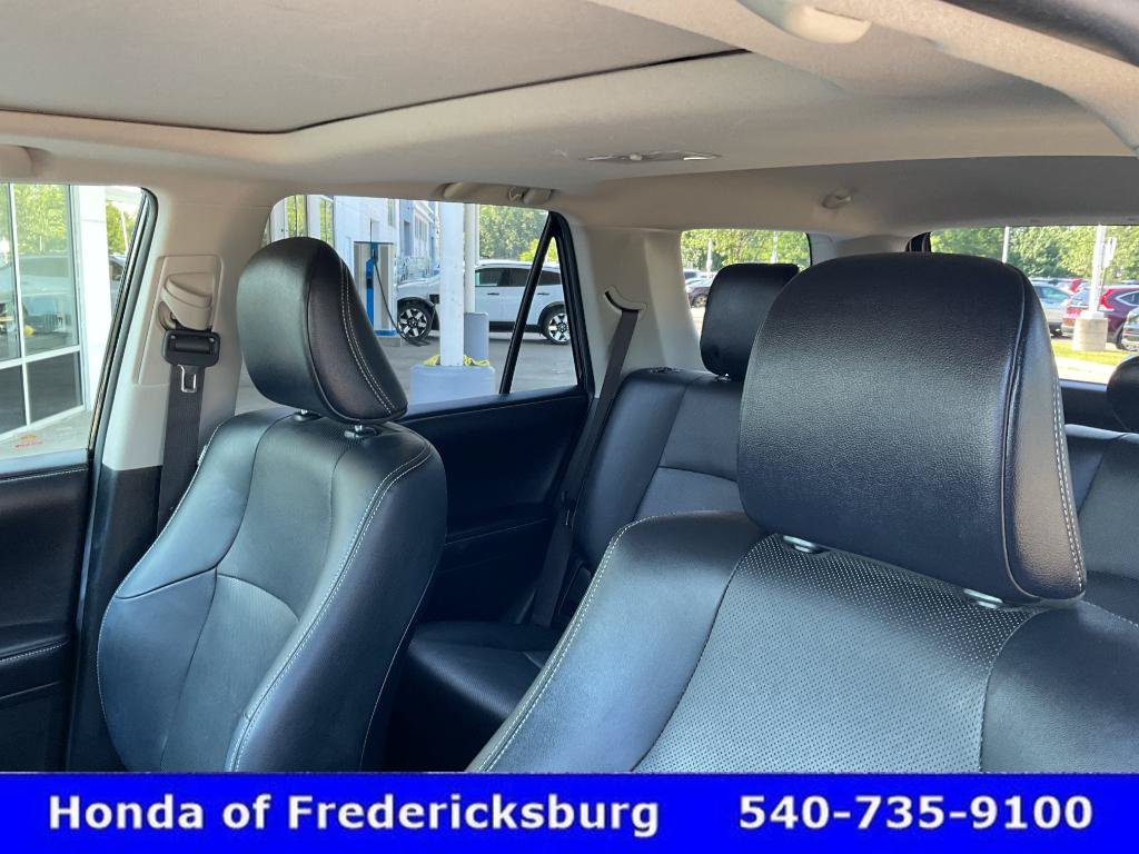 Used 2018 Toyota 4Runner Limited AWD/4WD image 31