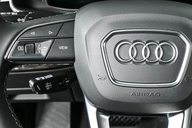 Used 2025 Audi Q8 Premium AWD/4WD image 10