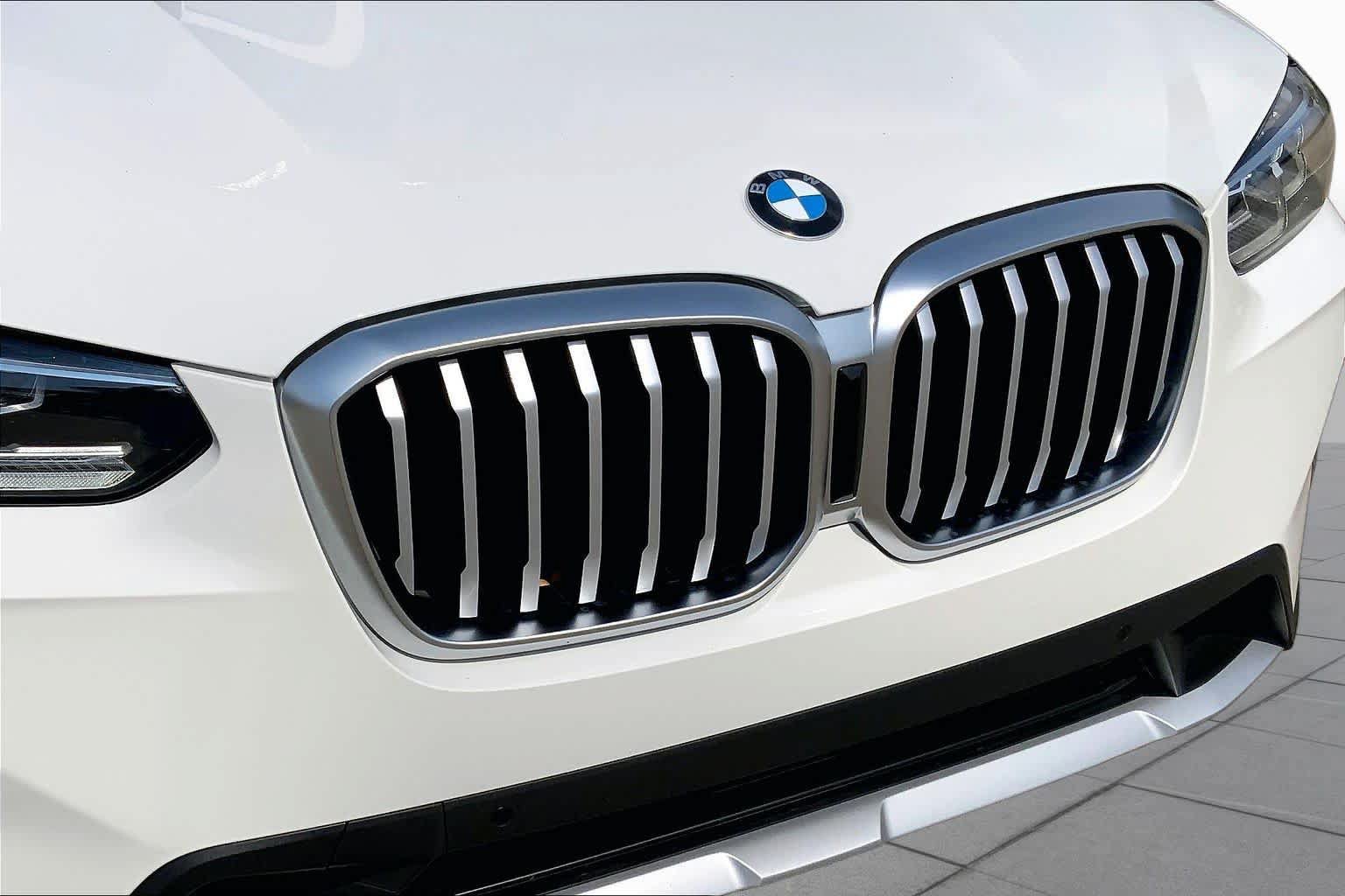 Used 2022 BMW X3 sDrive30i w/ Premium Package 2 (ZPA) RWD image 32