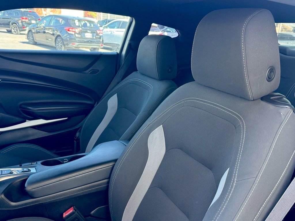 Used 2017 Chevrolet Camaro LT w/ Technology Package image 19