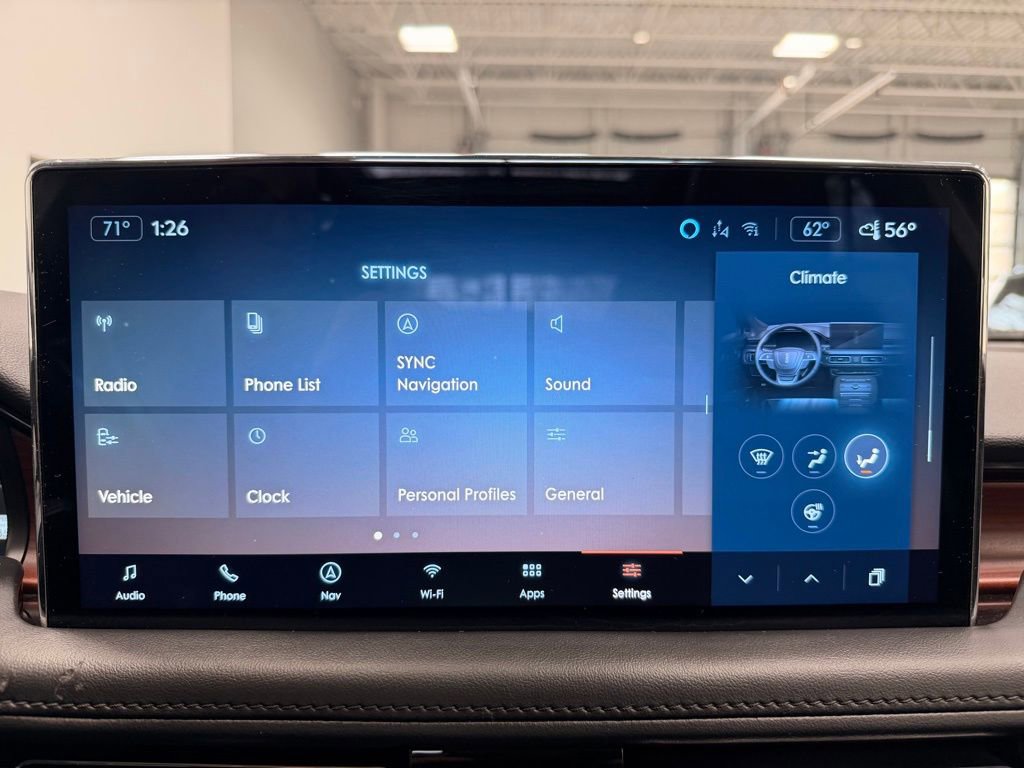 Used 2023 Lincoln Nautilus Reserve AWD/4WD image 39