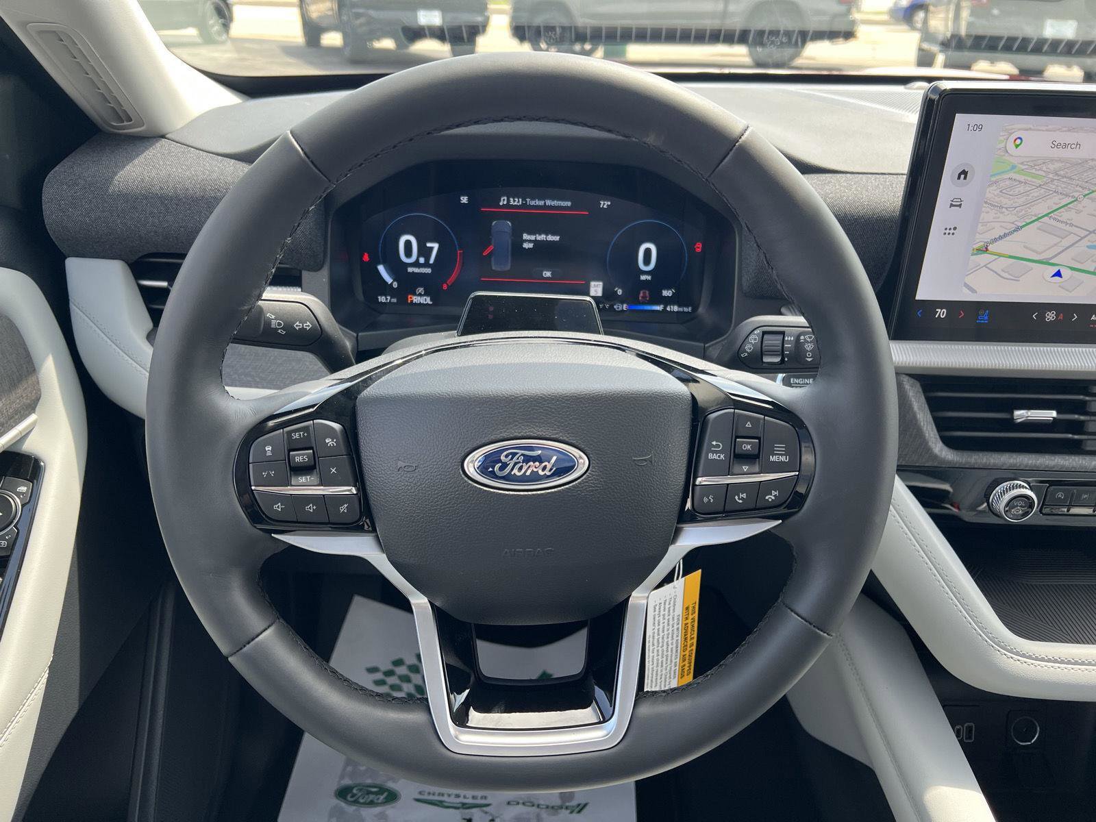 New 2026 Ford Explorer Platinum image 27