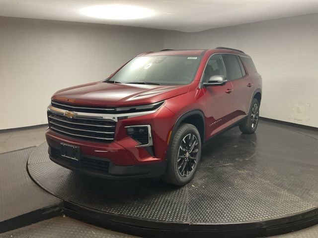 New 2026 Chevrolet Traverse LT w/ Enhanced Driving Package image 3