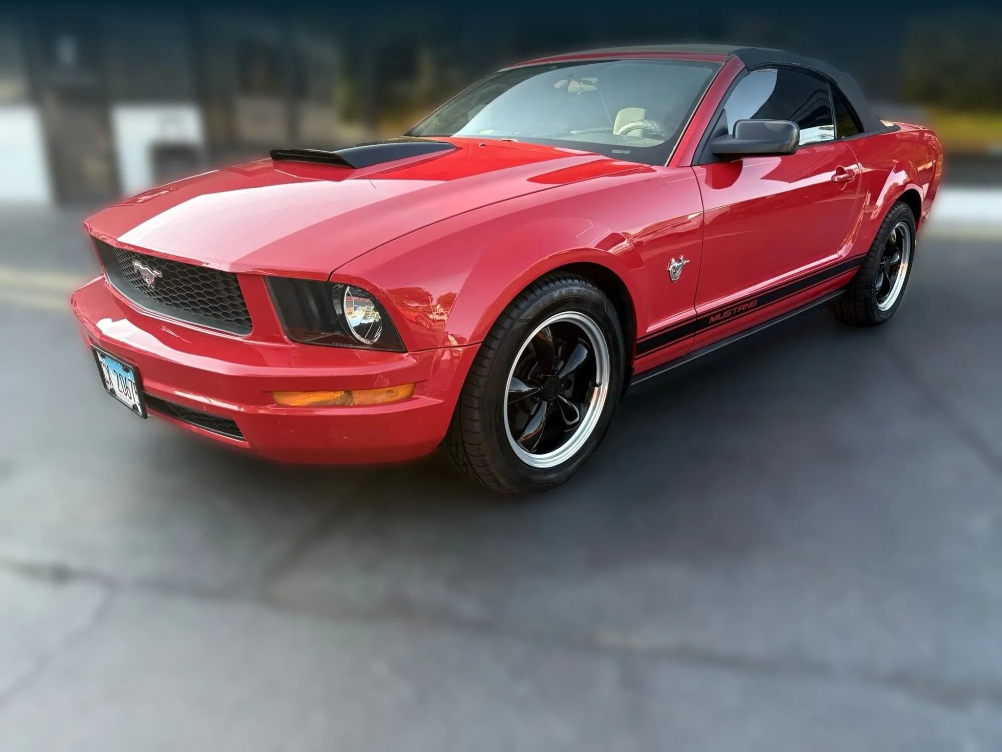 Used 2009 Ford Mustang Premium image 10