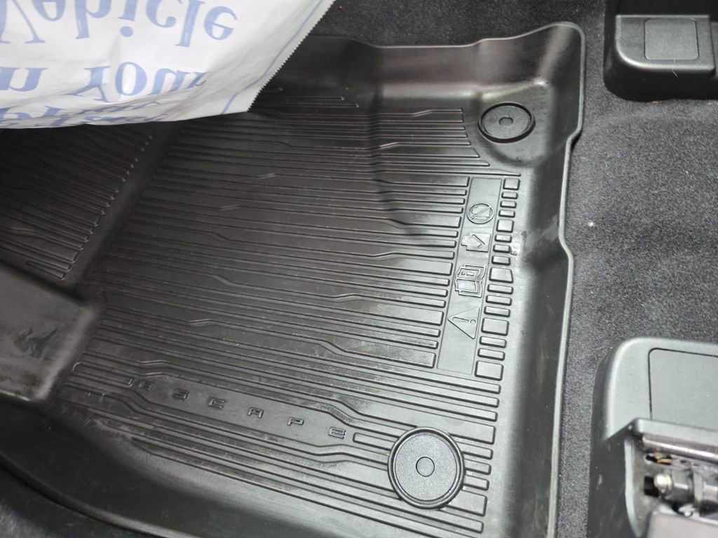 Used 2023 Ford Escape Active image 18