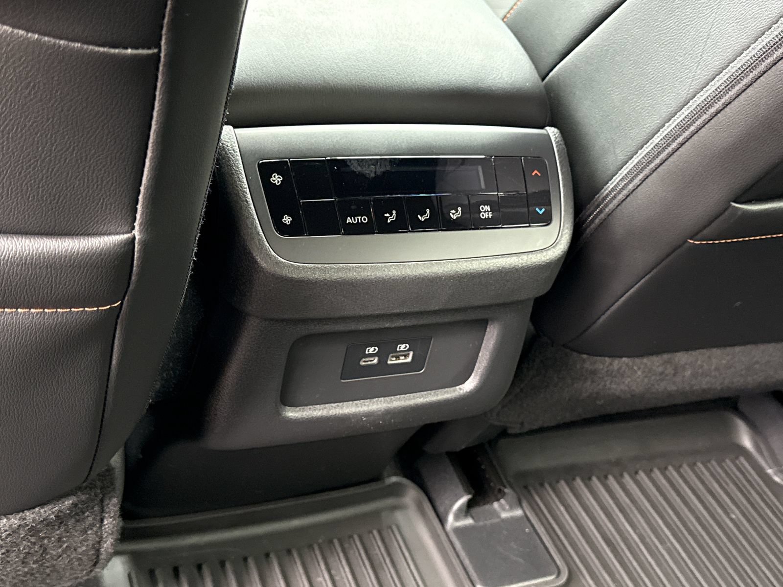 Used 2023 Nissan Pathfinder Rock Creek AWD/4WD image 13