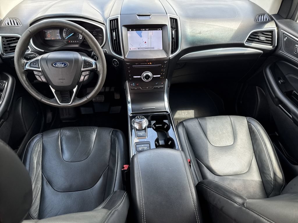 Used 2019 Ford Edge Titanium w/ Equipment Group 301A AWD/4WD image 27
