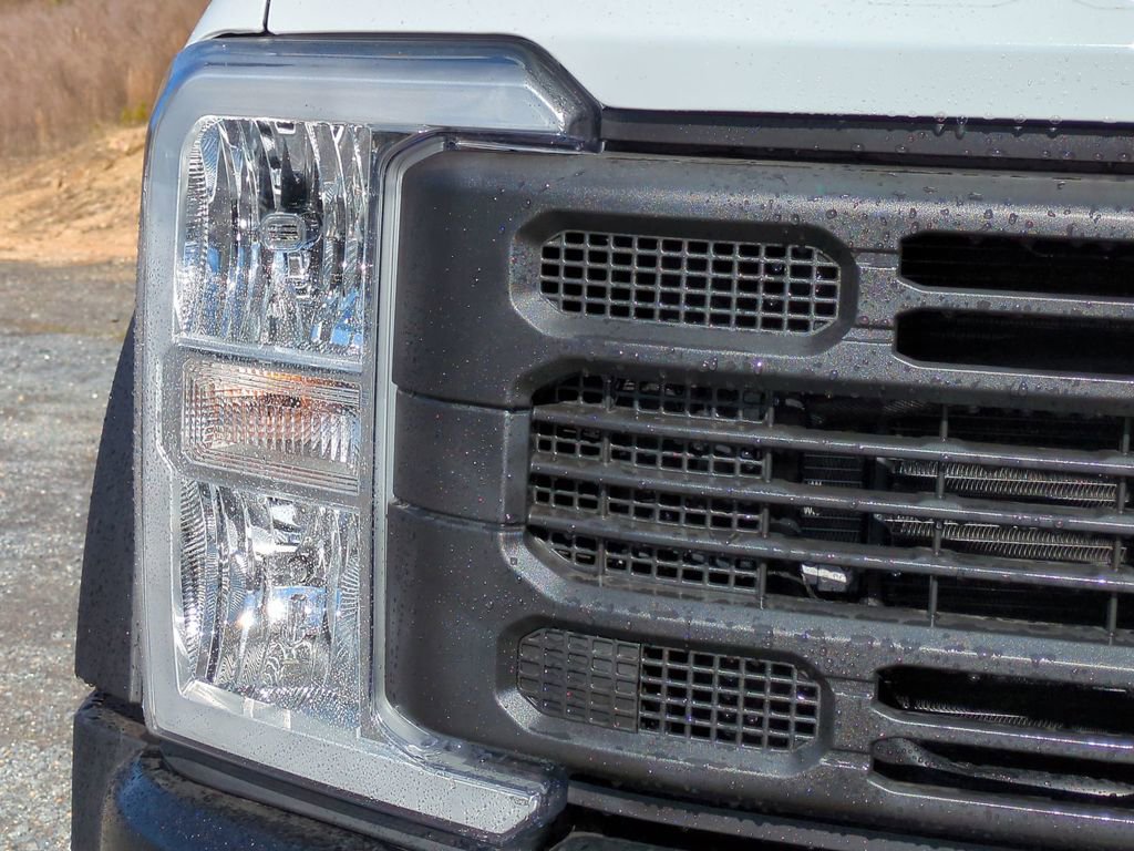 New 2026 Ford F450 XL w/ 360-Degree Camera Package image 10