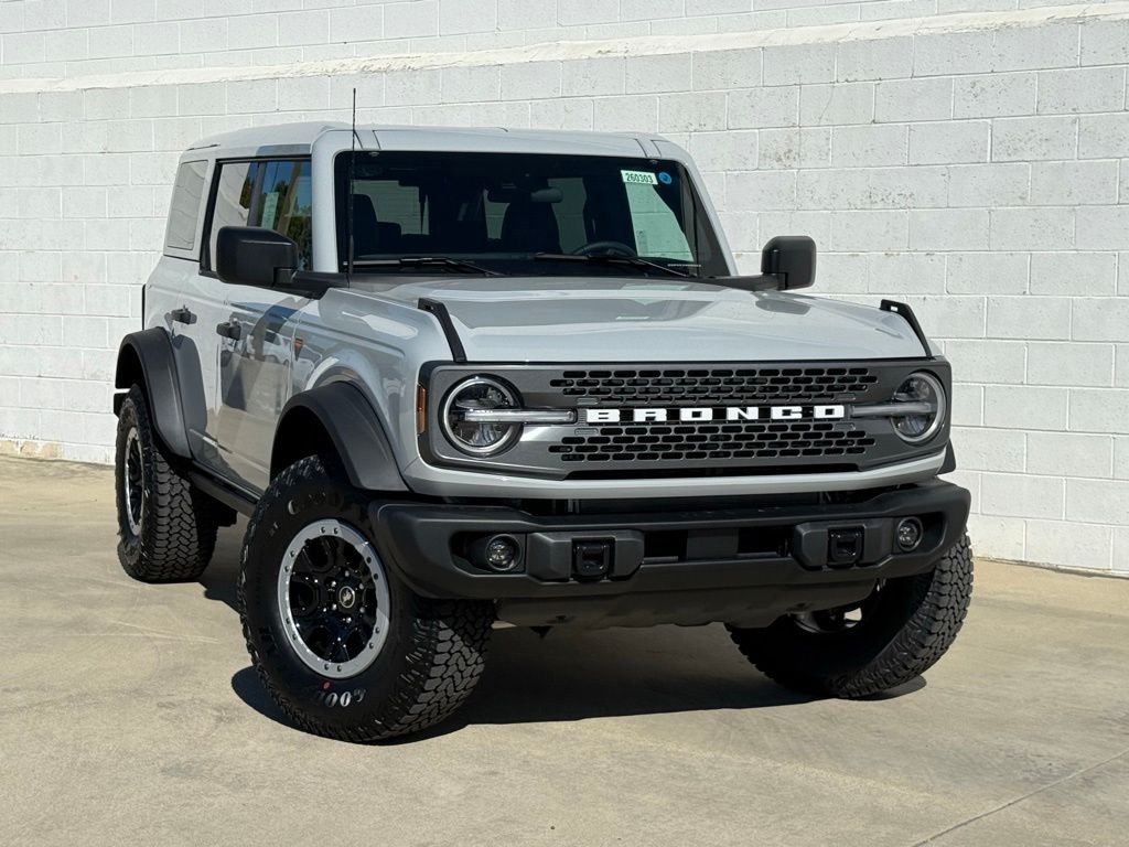 New 2026 Ford Bronco Badlands w/ Sasquatch Package AWD/4WD image 2