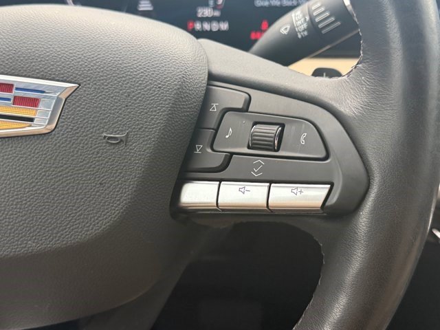 Certified 2024 Cadillac XT4 Luxury w/ Cold Weather Package image 11