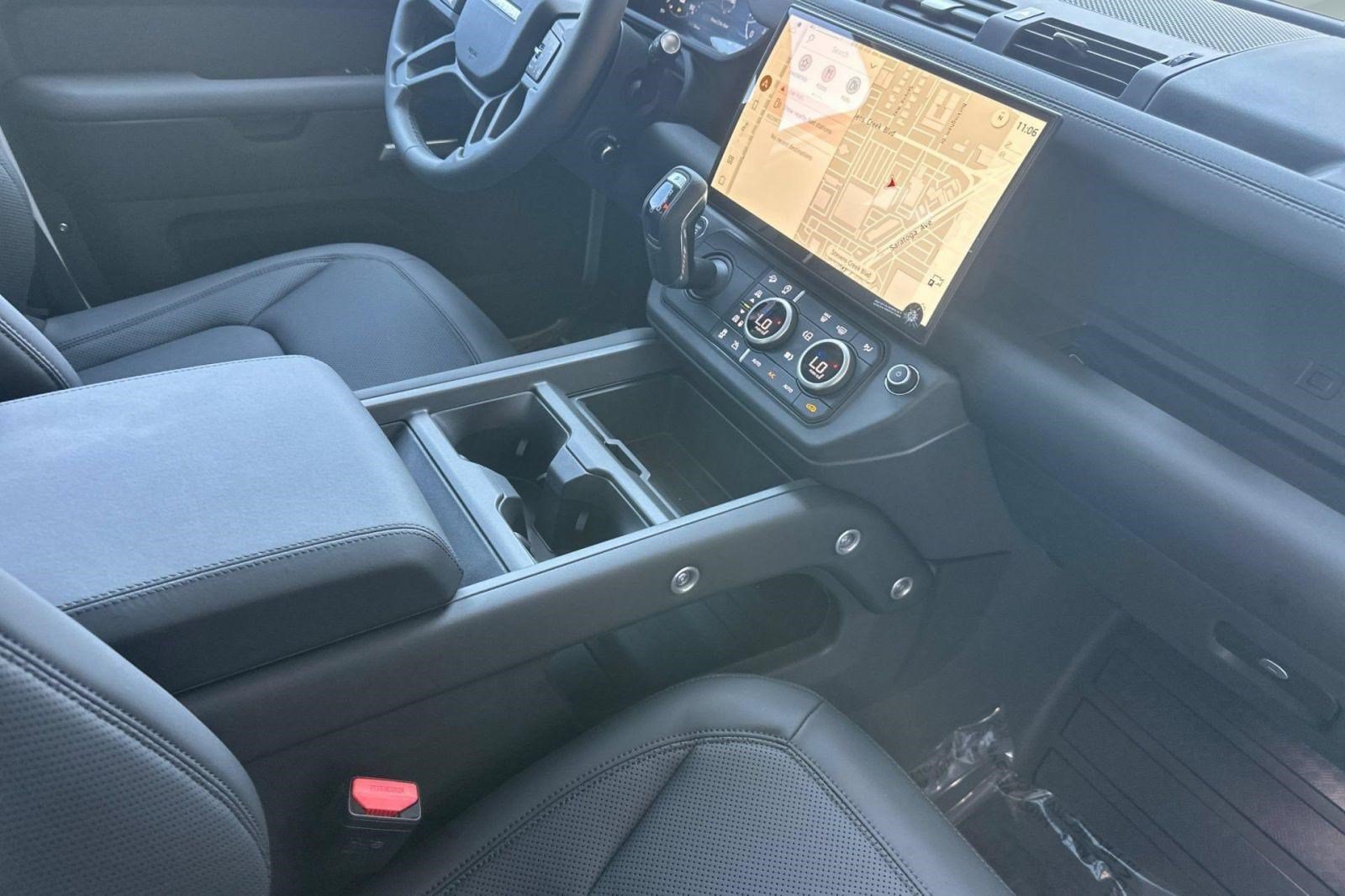 New 2026 Land Rover Defender 110 S AWD/4WD image 29
