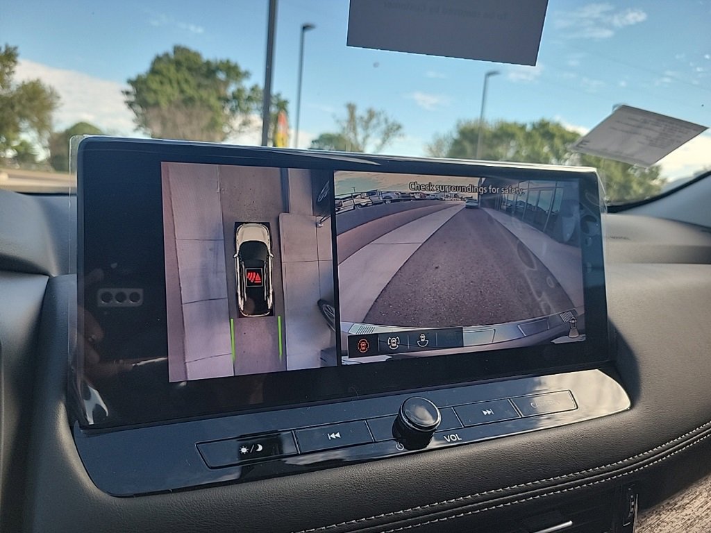 New 2026 Nissan Rogue Platinum image 31