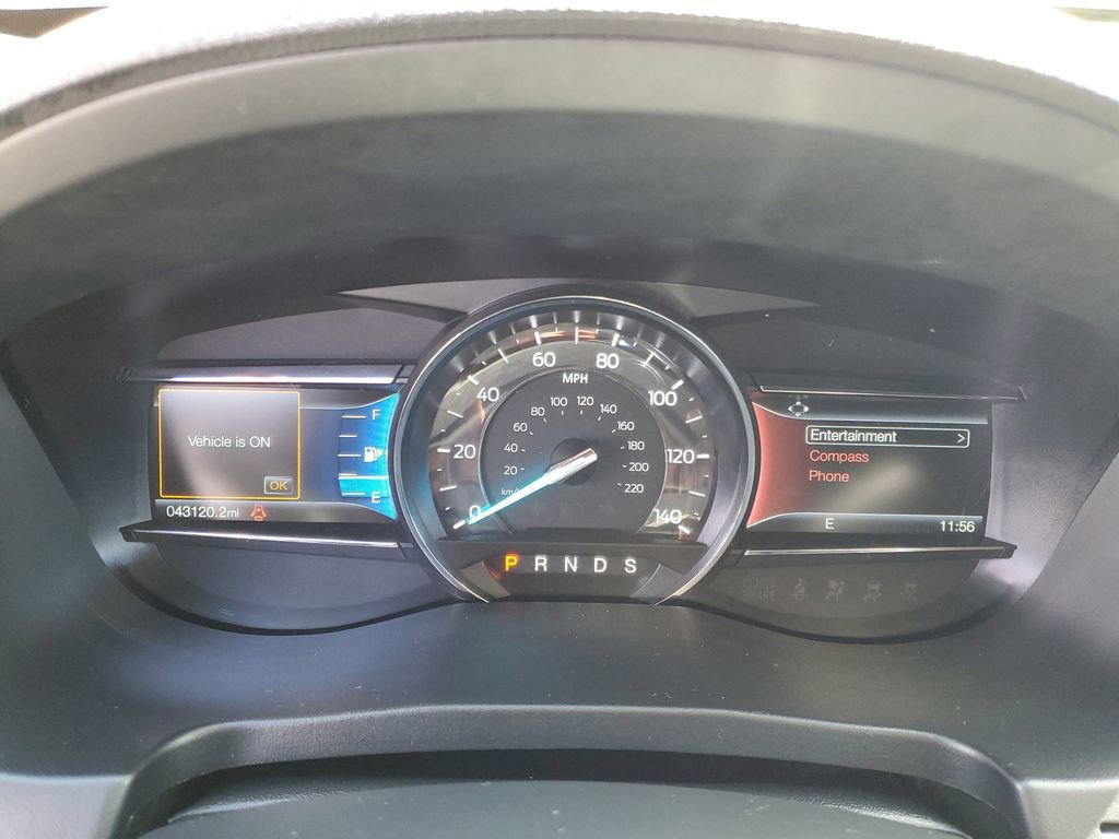 Used 2018 Ford Explorer XLT w/ Equipment Group 202A AWD/4WD image 14