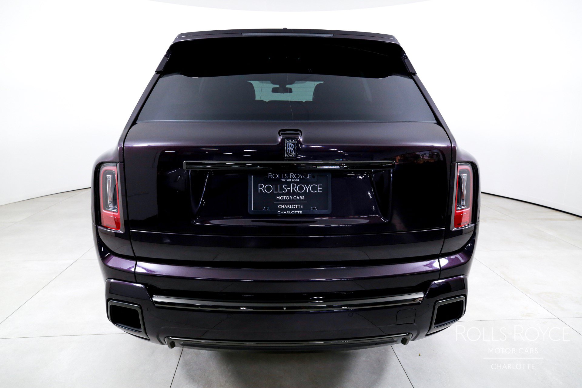 Certified 2025 Rolls-Royce Cullinan Black Badge AWD/4WD image 9