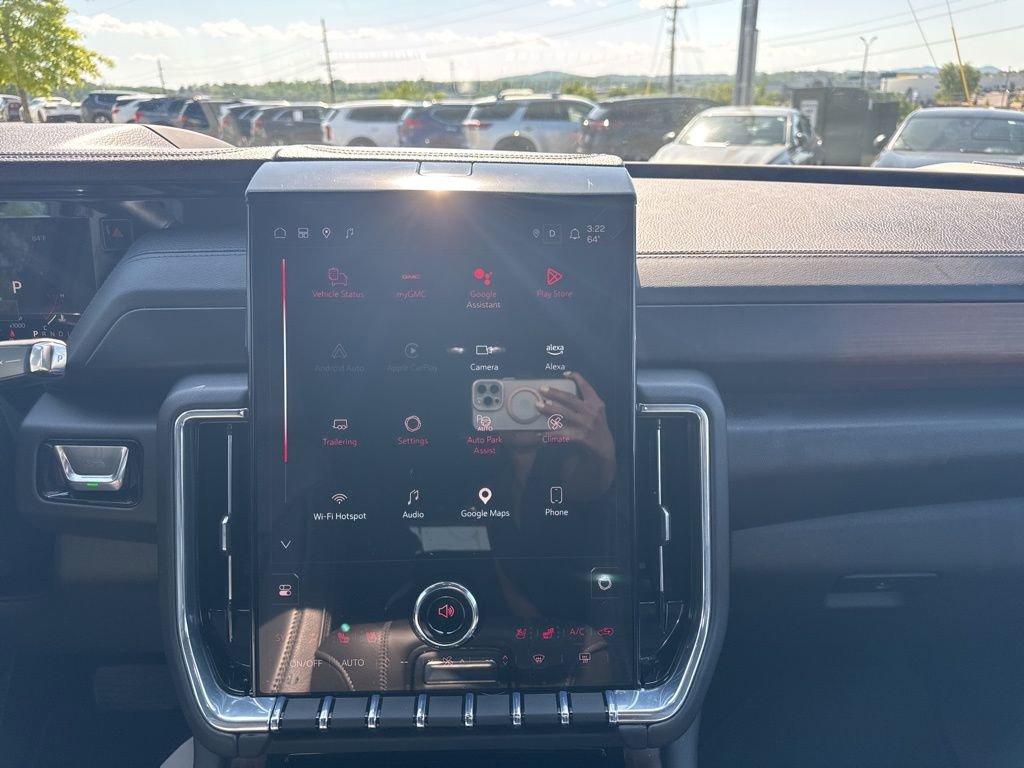 Used 2025 GMC Yukon XL Denali AWD/4WD image 20