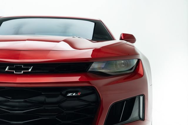 Used 2017 Chevrolet Camaro ZL1 RWD image 7