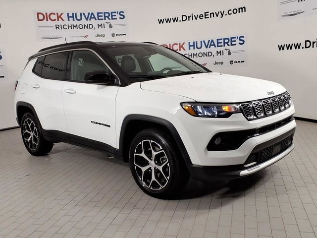 Used 2024 Jeep Compass Limited image 3