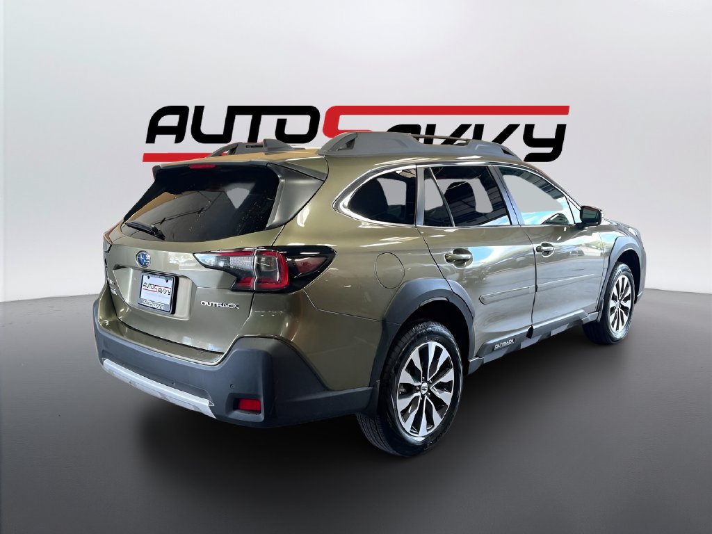 Used 2025 Subaru Outback Limited AWD/4WD image 7