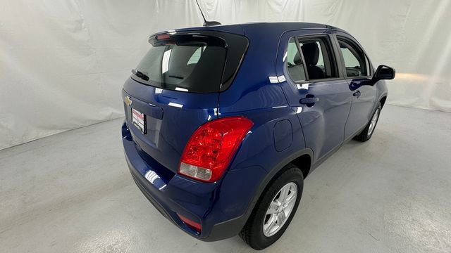 Used 2017 Chevrolet Trax LS AWD/4WD image 3